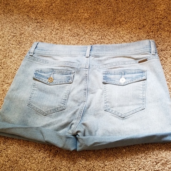 New York & Company Light Blue Shorts - Picture 5 of 8